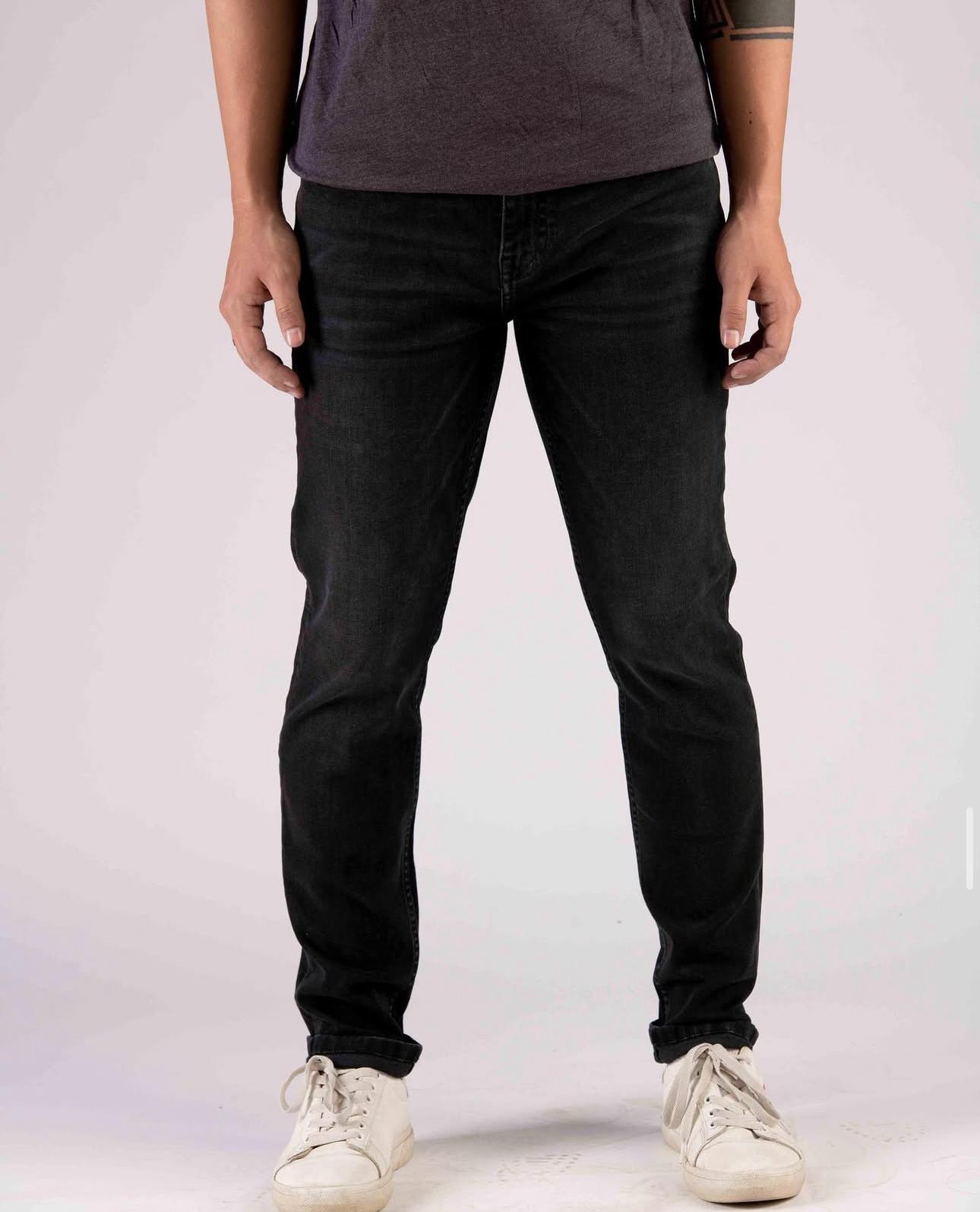 Men’s Slim Fit Comfort Jeans – Black Edition